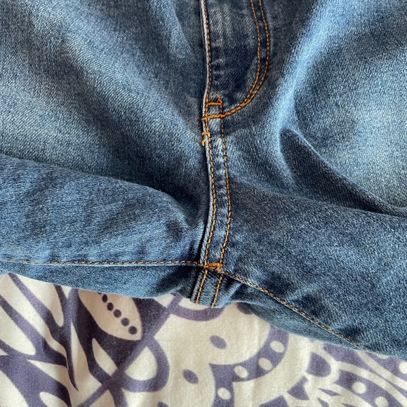 Anthro Pilcro High Rise Cropped Flare Raw Hem Jean - Picture 15 of 15